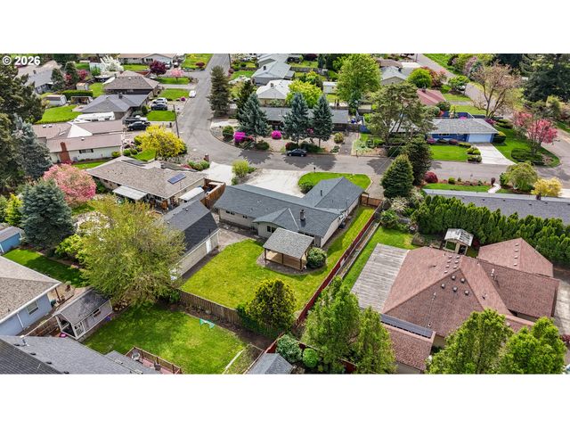 6335 Se MOLT St, Milwaukie, OR 97267