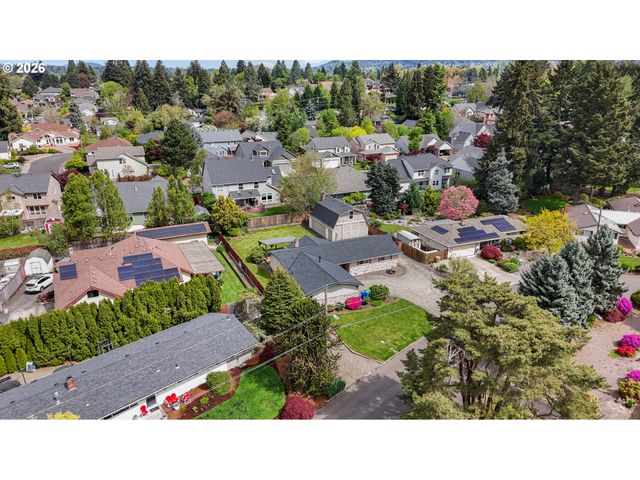 6335 Se MOLT St, Milwaukie, OR 97267