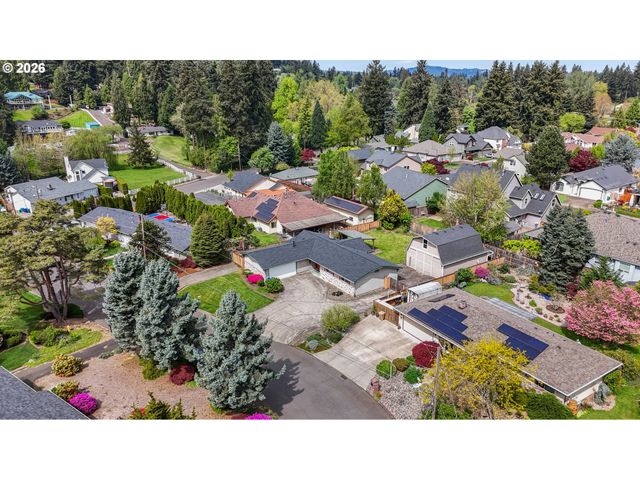 6335 Se MOLT St, Milwaukie, OR 97267