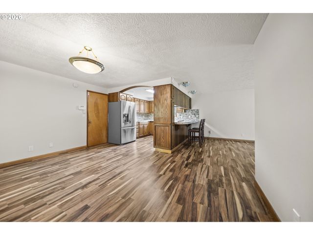 6335 Se MOLT St, Milwaukie, OR 97267