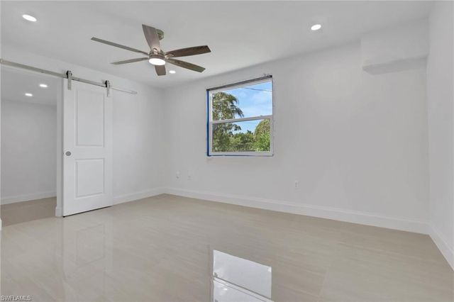 2181 52nd LN SW, Naples, FL 34116