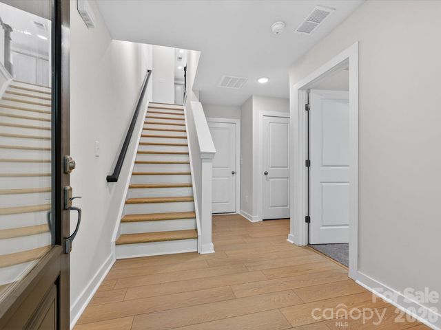 1534 Lithium Lane, Charlotte, NC 28211