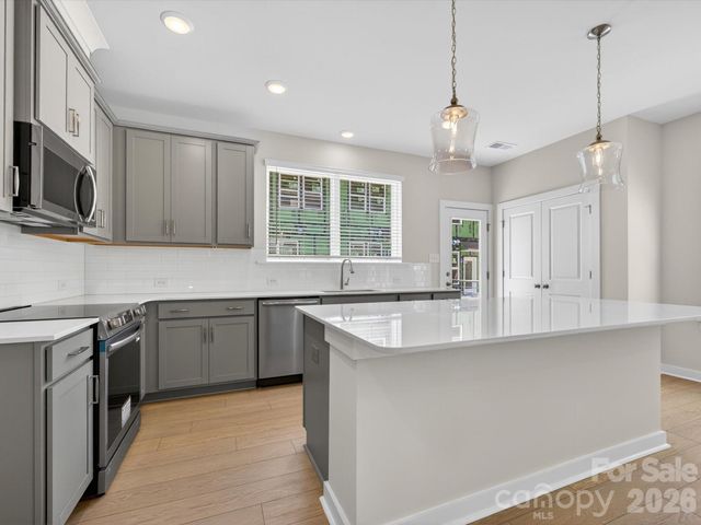 1534 Lithium Lane, Charlotte, NC 28211