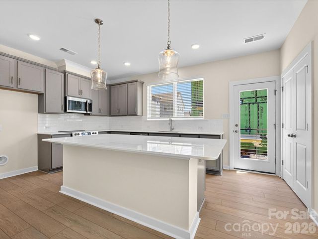 1534 Lithium Lane, Charlotte, NC 28211