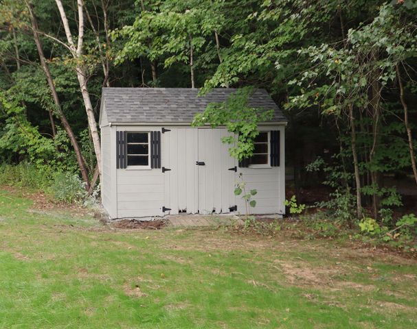 93 Jason Drive, Goffstown, NH 03045