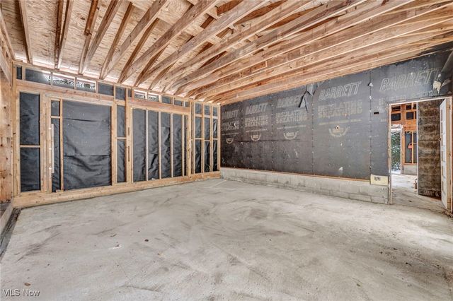 12173 Bradford Drive, Chardon, OH 44024