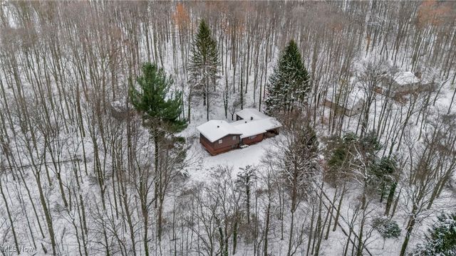 12173 Bradford Drive, Chardon, OH 44024