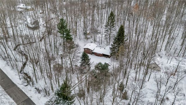 12173 Bradford Drive, Chardon, OH 44024