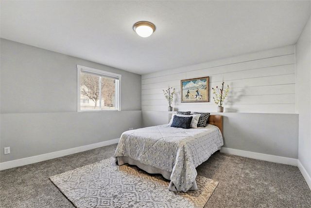 1627 Hamlet Drive, Lowell, MI 49331