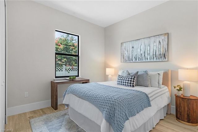 859 108th AVE N, Naples, FL 34108