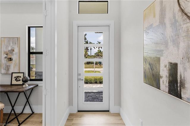 859 108th AVE N, Naples, FL 34108