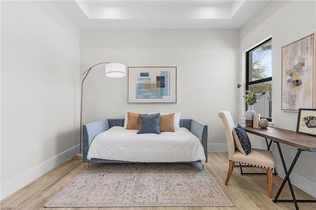 859 108th AVE N, Naples, FL 34108