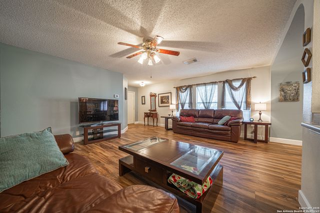 9835 Morningfield, San Antonio, TX 78250