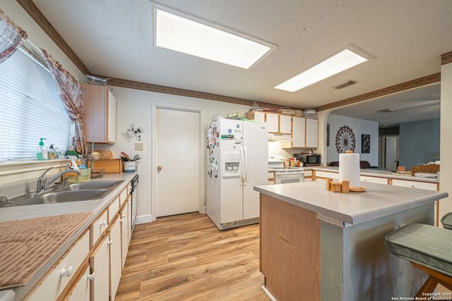 9835 Morningfield, San Antonio, TX 78250