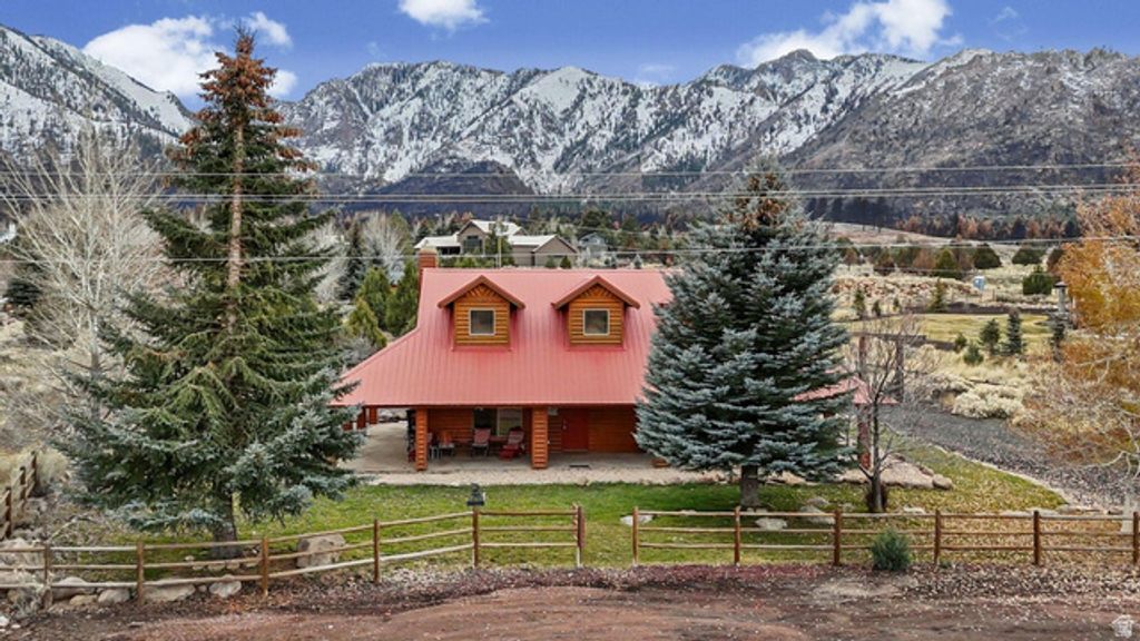 842 E MAIN ST, Pine Valley, UT 84781