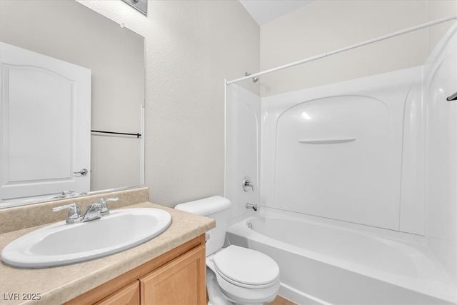 2105 TURTLE BEACH Avenue, North Las Vegas, NV 89081