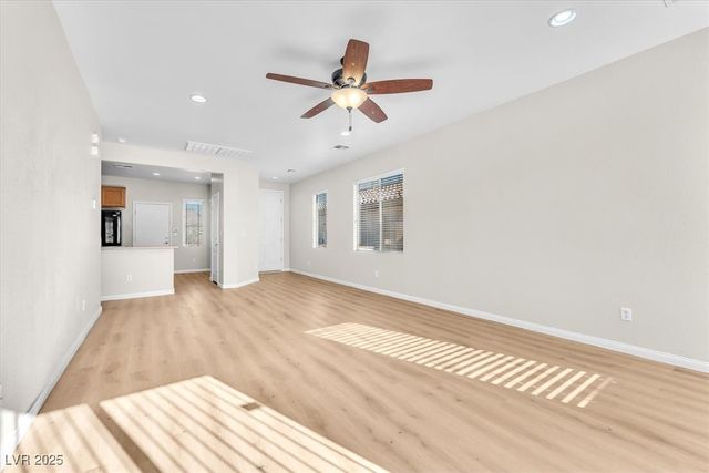 2105 TURTLE BEACH Avenue, North Las Vegas, NV 89081