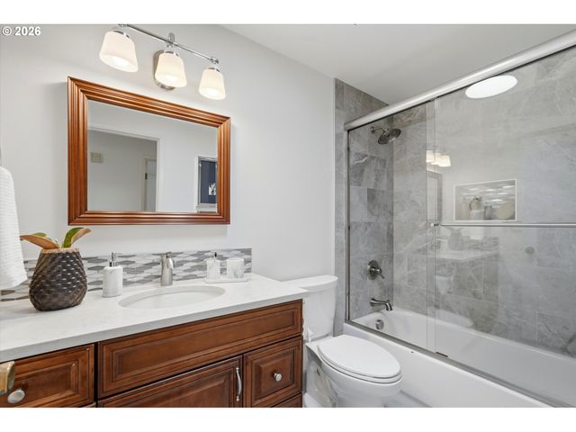 11254 Se RAMONA Dr, Boring, OR 97009