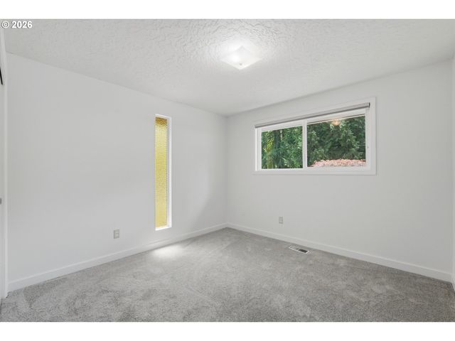 11254 Se RAMONA Dr, Boring, OR 97009