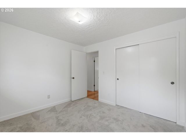 11254 Se RAMONA Dr, Boring, OR 97009