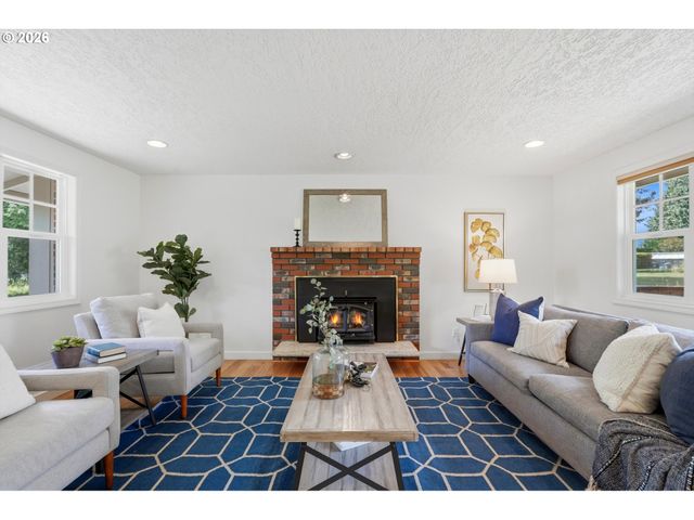 11254 Se RAMONA Dr, Boring, OR 97009