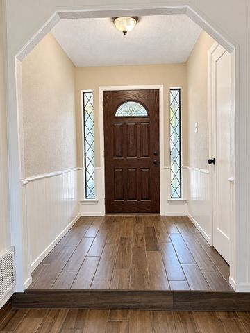 917 Clear View Drive, Bedford, TX 76021