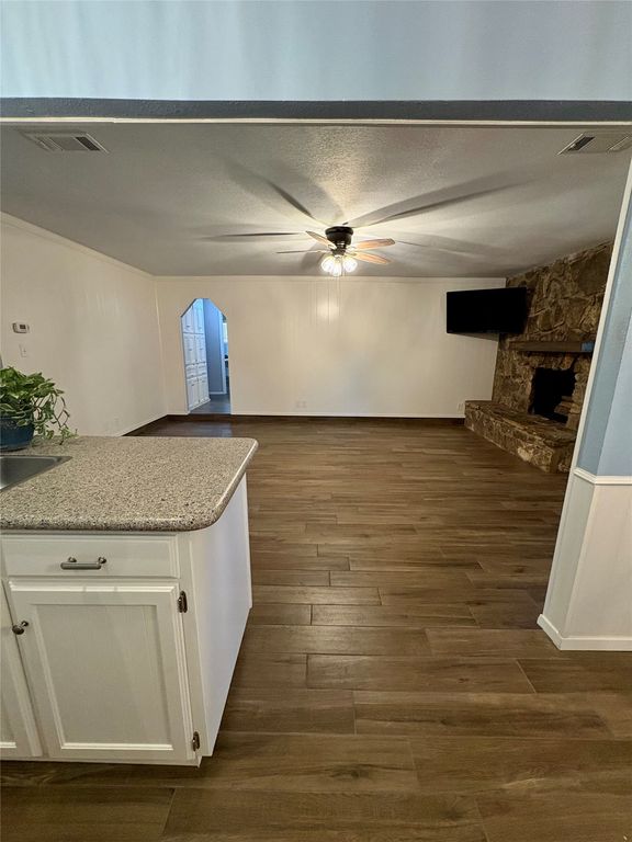 917 Clear View Drive, Bedford, TX 76021 — photo 5