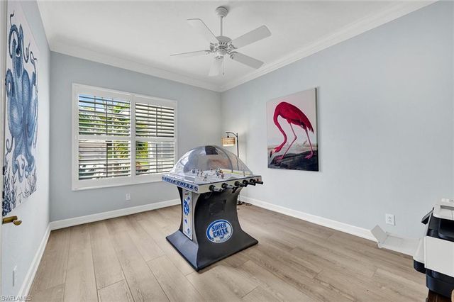 16075 Parque LN, Naples, FL 34110