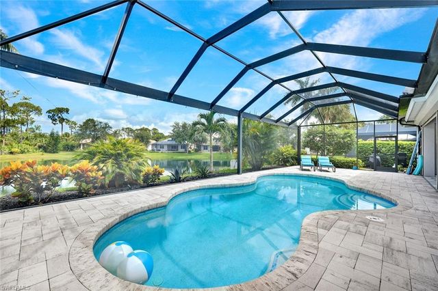 16075 Parque LN, Naples, FL 34110