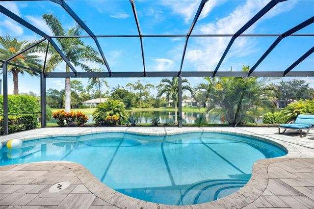 16075 Parque LN, Naples, FL 34110