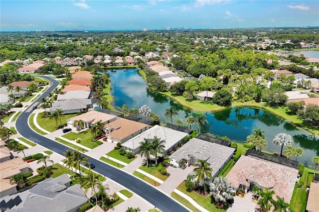 16075 Parque LN, Naples, FL 34110
