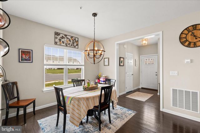 1654 HARALSON DR, Mechanicsburg, PA 17055