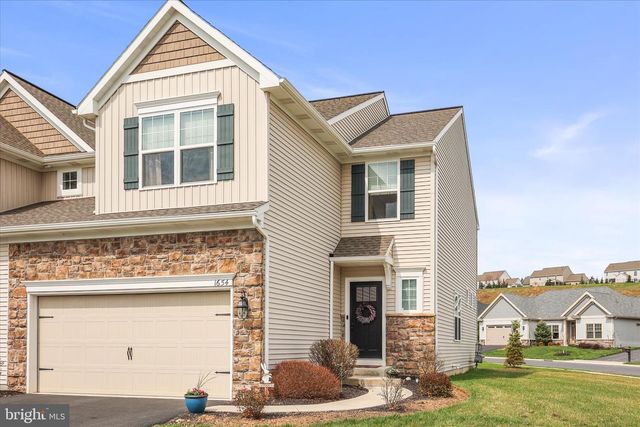 1654 HARALSON DR, Mechanicsburg, PA 17055