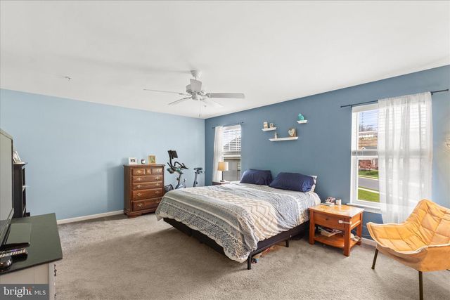 1654 HARALSON DR, Mechanicsburg, PA 17055