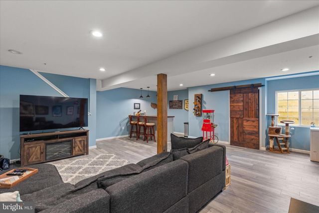 1654 HARALSON DR, Mechanicsburg, PA 17055