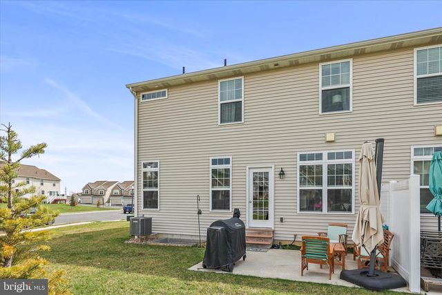 1654 HARALSON DR, Mechanicsburg, PA 17055