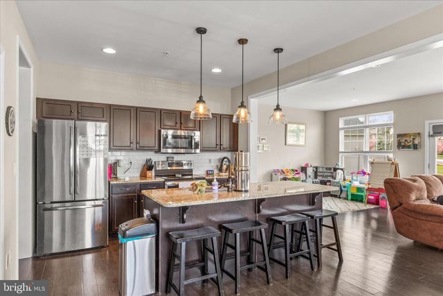 1654 HARALSON DR, Mechanicsburg, PA 17055
