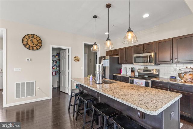 1654 HARALSON DR, Mechanicsburg, PA 17055