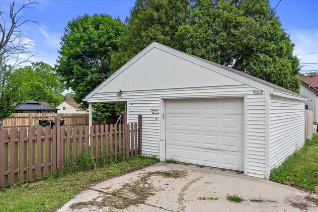 1313 S 20th STREET, Sheboygan, WI 53081