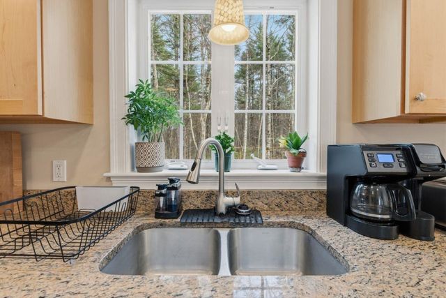 78 Ebony Drive, Rochester, NH 03867