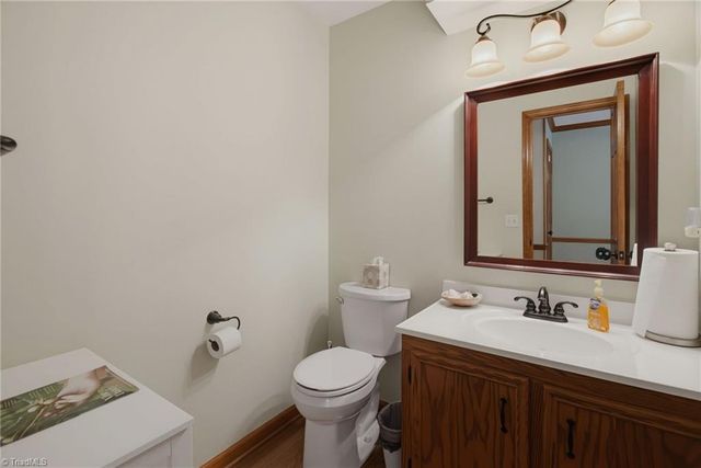 237 Rockford Road, Kernersville, NC 27284