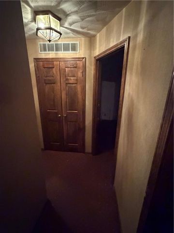12325 Pinehurst Drive, Kansas City, KS 66109