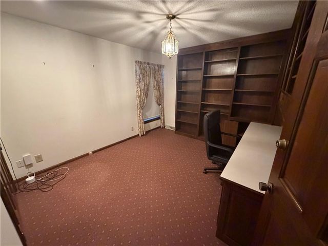 12325 Pinehurst Drive, Kansas City, KS 66109