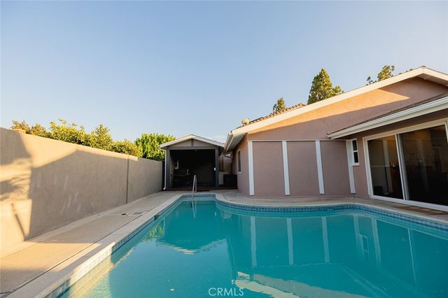 17614 Graystone, Cerritos, CA 90703