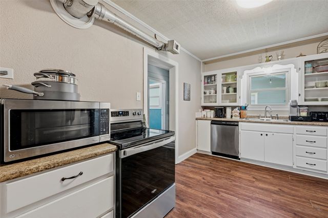 1325 W Main Street, Denison, TX 75020