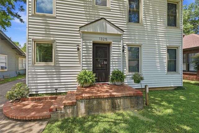 1325 W Main Street, Denison, TX 75020