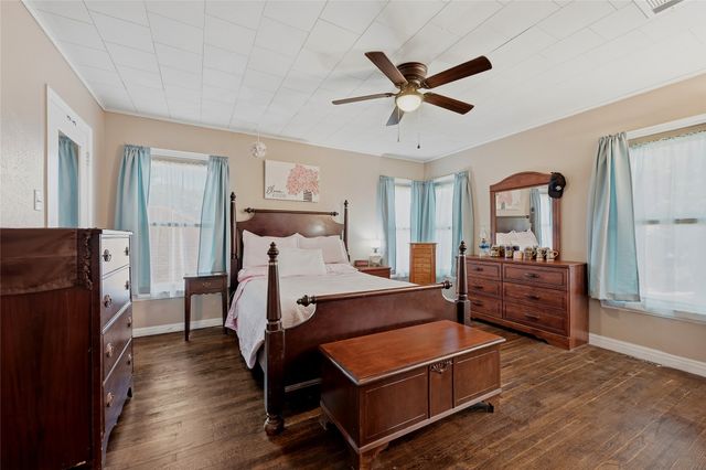 1325 W Main Street, Denison, TX 75020