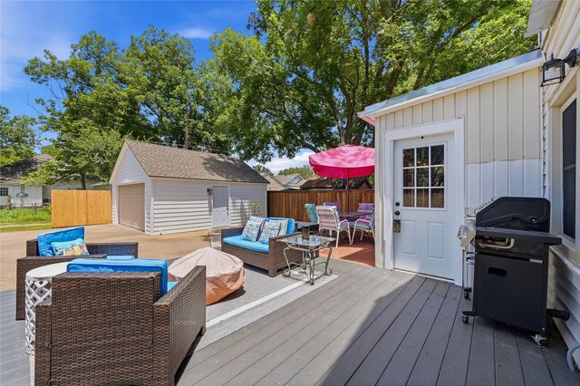 1325 W Main Street, Denison, TX 75020