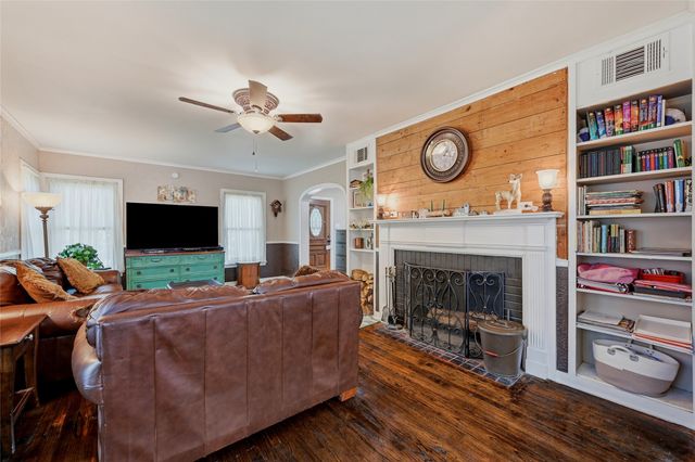 1325 W Main Street, Denison, TX 75020