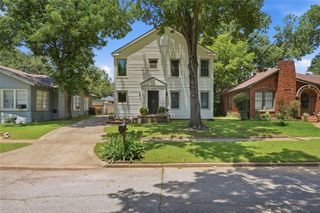 1325 W Main Street, Denison, TX 75020